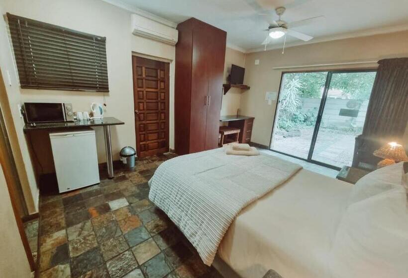 بنسيون Four Seasons Guesthouse   Hardekool 7