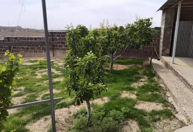 Majatalo Airport To Echmiadzin Guest House