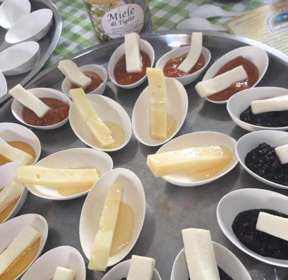 ペンション Il Conte Di Montechiaro Rural B&b