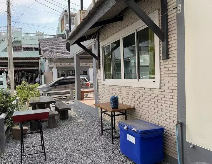 ペンション Journey House Bangsean