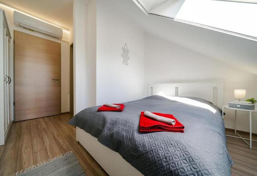 Pensão Pipacs Panír & Grill Garden Vendégház