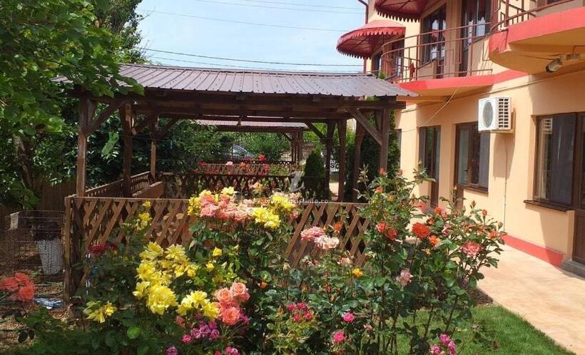 پانسیون Vila Roxana 2 Mai