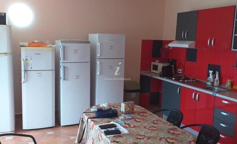 پانسیون Vila Roxana 2 Mai