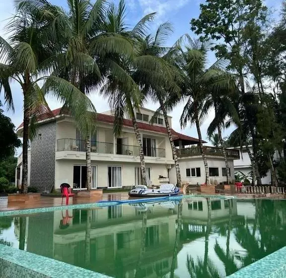 Lomakeskus Damodar River Retreat, Uluberia