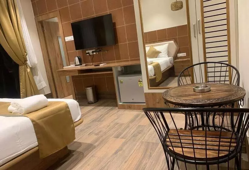 Lomakeskus Damodar River Retreat, Uluberia