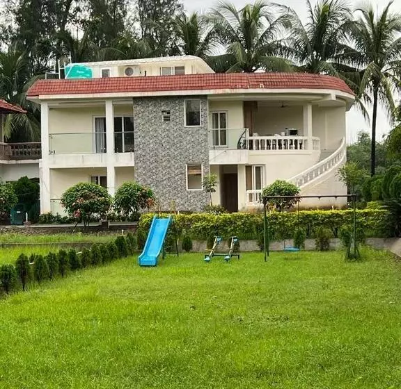 Lomakeskus Damodar River Retreat, Uluberia