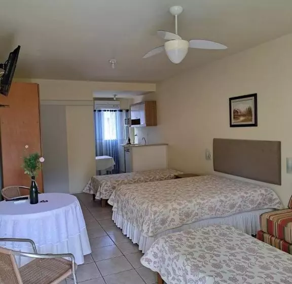 ユースホステル Velho Estaleiro Apartamentos Por Temporada