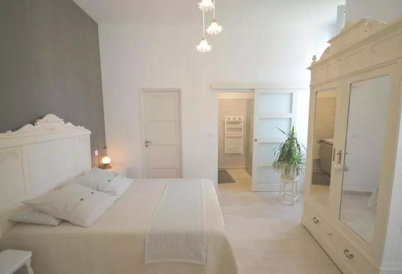 Aamiaismajoitus (B&B) Chambre D Hôtes à Toul Centre Ville Avec Parking Privé