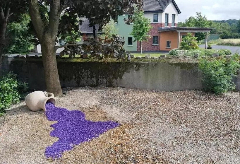 Aamiaismajoitus (B&B) Tess S Guest House R95k6n1 This Property Is Unsuitable For Children Under 12 Years Old