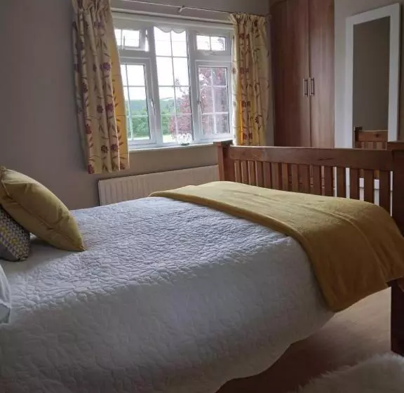 Aamiaismajoitus (B&B) Tess S Guest House R95k6n1 This Property Is Unsuitable For Children Under 12 Years Old