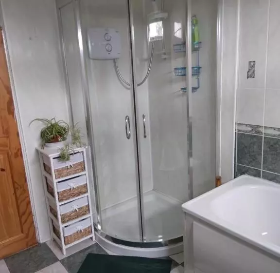 Aamiaismajoitus (B&B) Tess S Guest House R95k6n1 This Property Is Unsuitable For Children Under 12 Years Old