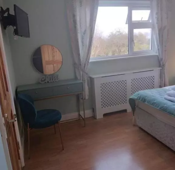 Aamiaismajoitus (B&B) Tess S Guest House R95k6n1 This Property Is Unsuitable For Children Under 12 Years Old