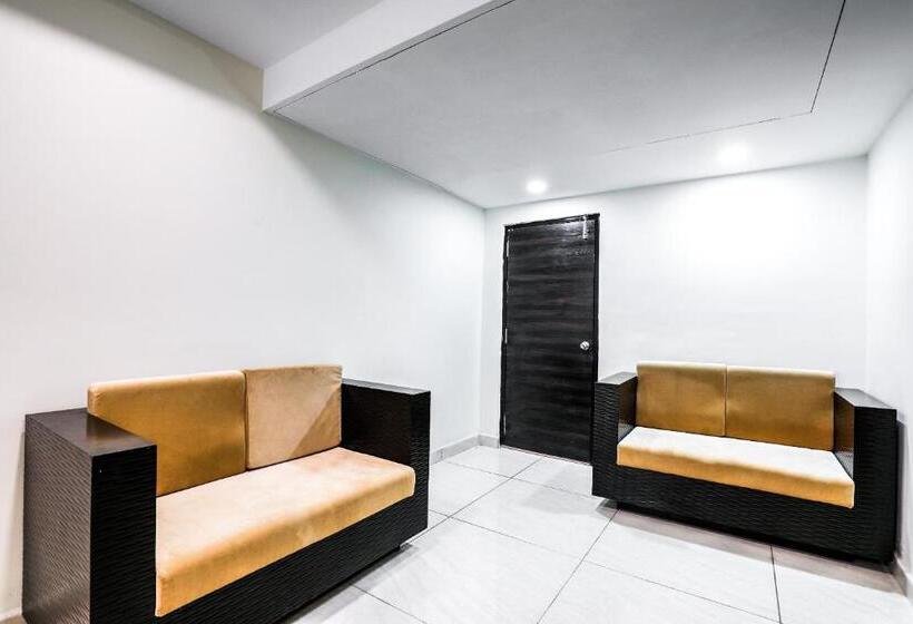 Collection O Ulavacharu Hotels