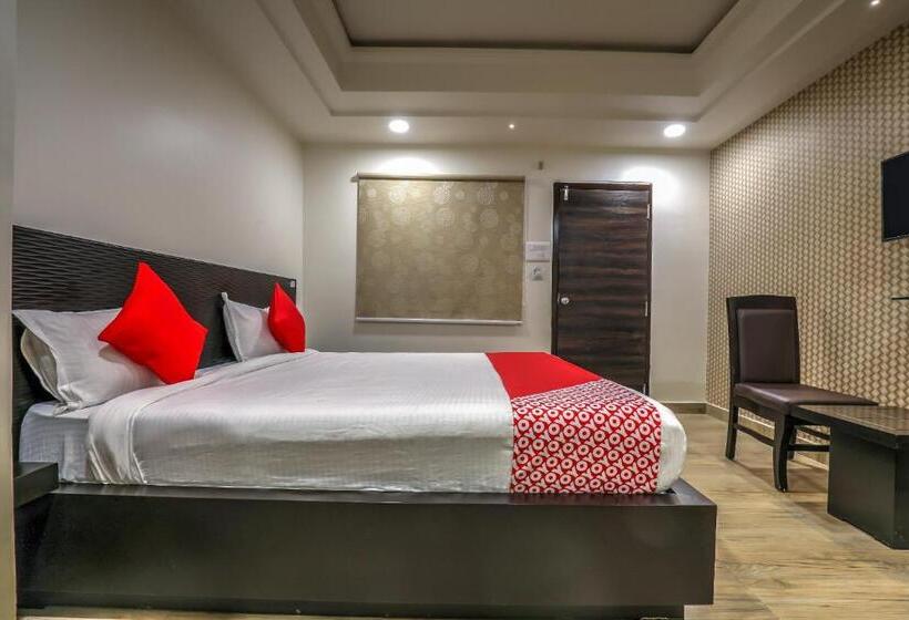 Collection O Ulavacharu Hotels