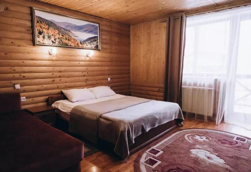 Hotelli новий