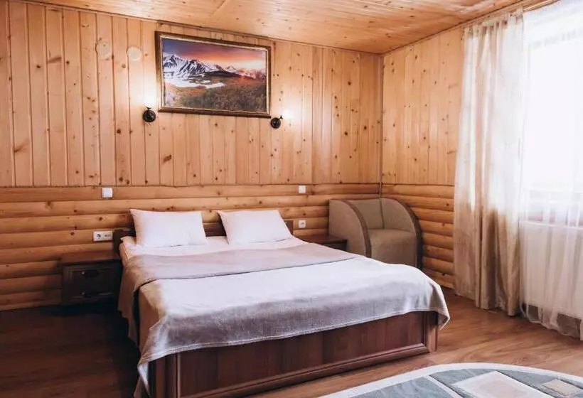 Hotelli новий