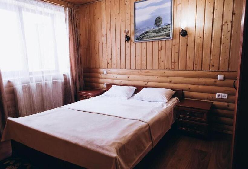 בית מלון כפרי новий