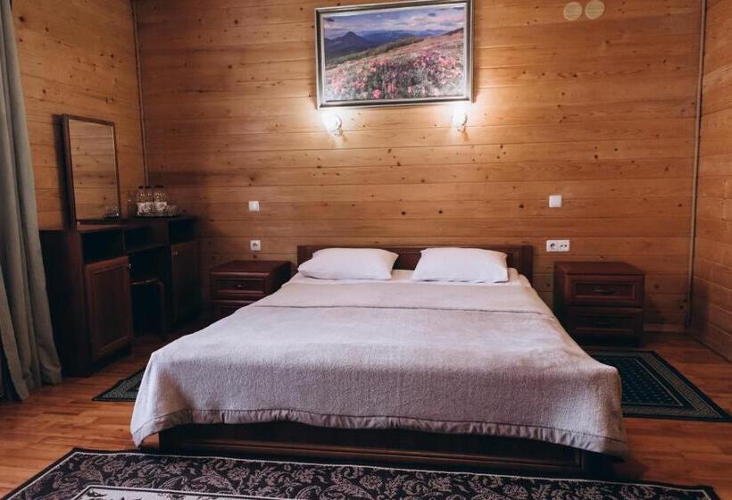 בית מלון כפרי новий