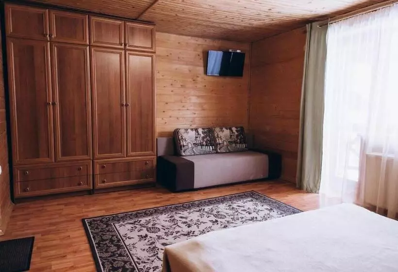 Hotelli новий