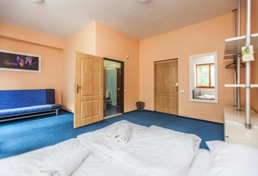 酒店 Adina Kurdějov