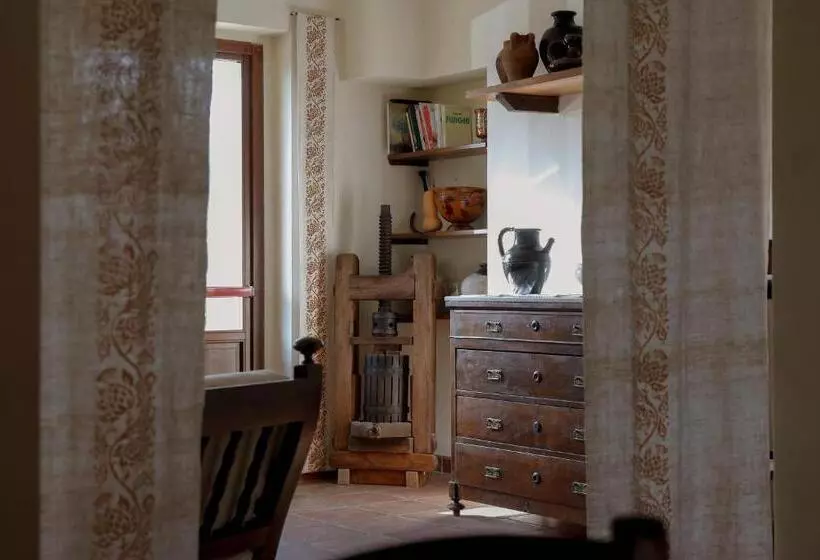 ホテル Agriturismo Valpietro