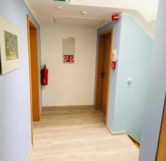 Hotelli Haus Rosenbaum Gruppenhaus Begegnungsstätte Pension