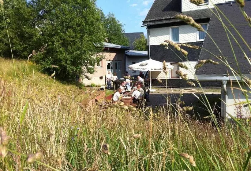 Hotelli Haus Rosenbaum Gruppenhaus Begegnungsstätte Pension