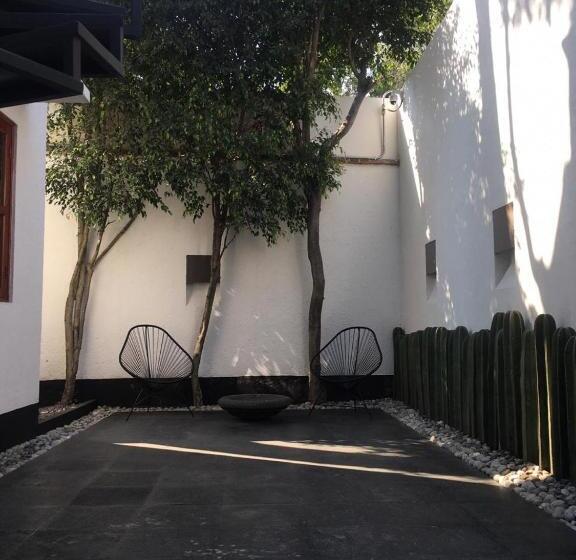 هتل Siete Puertas Coyoacán