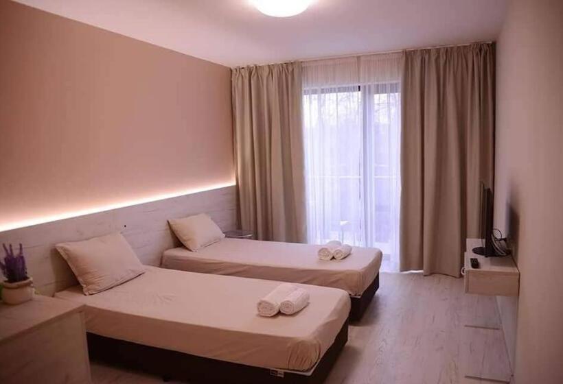 膳宿费 стаи за гости гебедже