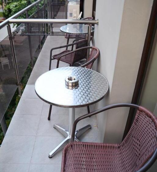 膳宿费 стаи за гости гебедже