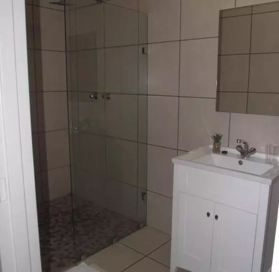 Majatalo De Nachtuilen Guesthouse