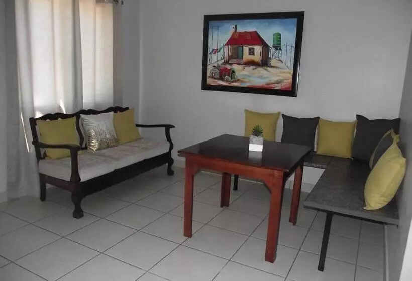 Majatalo De Nachtuilen Guesthouse