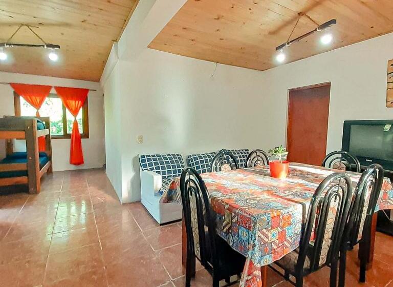 פנסיון Deptos Pinamar