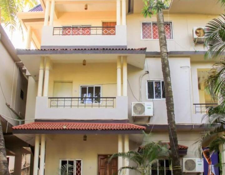 פנסיון Little Nest