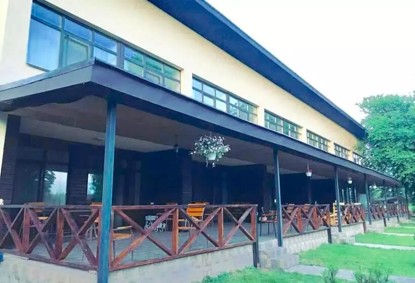 Lomakeskus база відпочинку ріверсайд світло є завжди