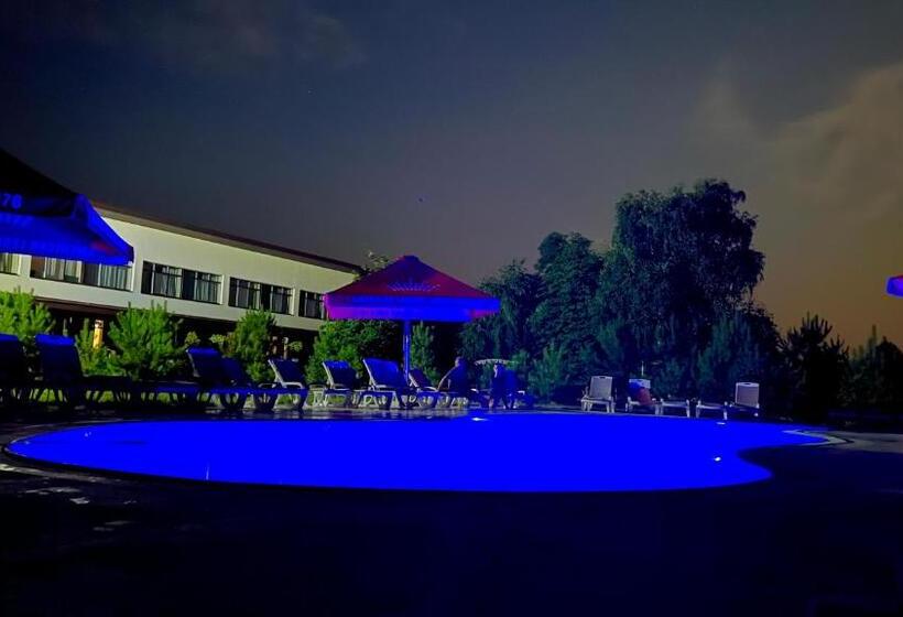 渡假胜地  база відпочинку ріверсайд світло є завжди