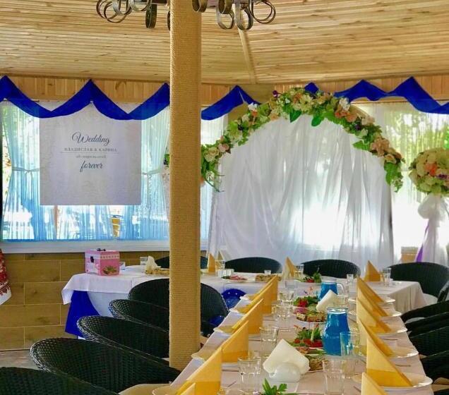 渡假胜地  база відпочинку ріверсайд світло є завжди