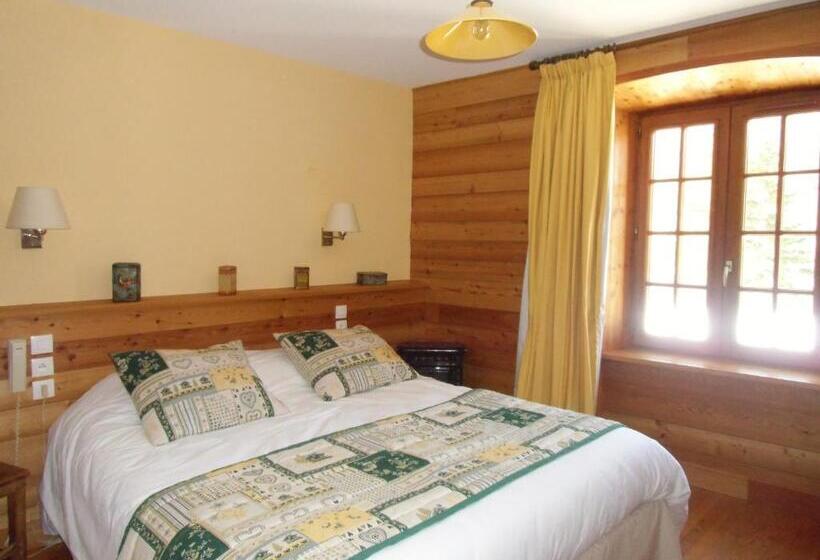 ユースホステル Auberge Aux 3 Frenes