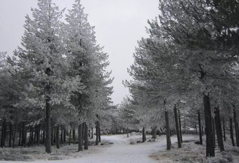 Retkeilymaja Residencial Mira Sol