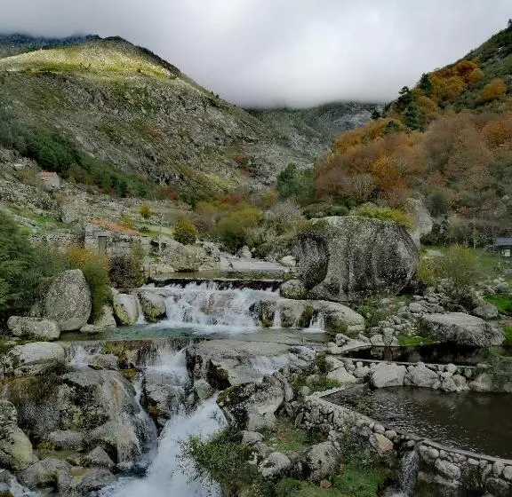 Retkeilymaja Residencial Mira Sol