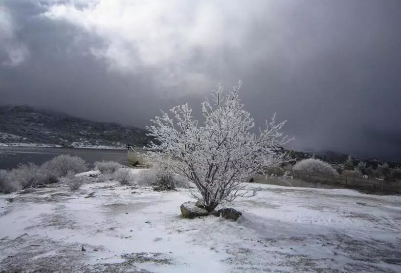 Retkeilymaja Residencial Mira Sol