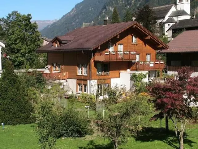 Aamiaismajoitus (B&B) Skihaus Bergheimat   Apartment Zur Piste   Selbstversorgung Oder Ums Eck Gibt Es Ein Gutes Frühstück