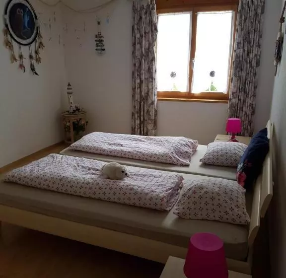 Aamiaismajoitus (B&B) Skihaus Bergheimat   Apartment Zur Piste   Selbstversorgung Oder Ums Eck Gibt Es Ein Gutes Frühstück