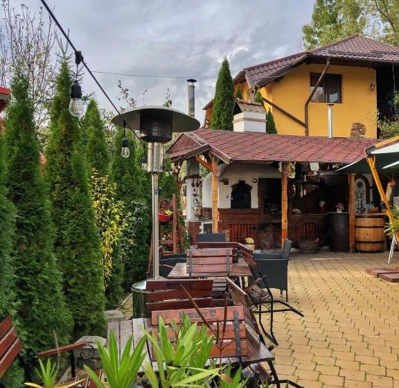 צימר Pensiunea Portas Resort