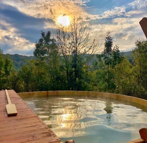 צימר Pensiunea Portas Resort