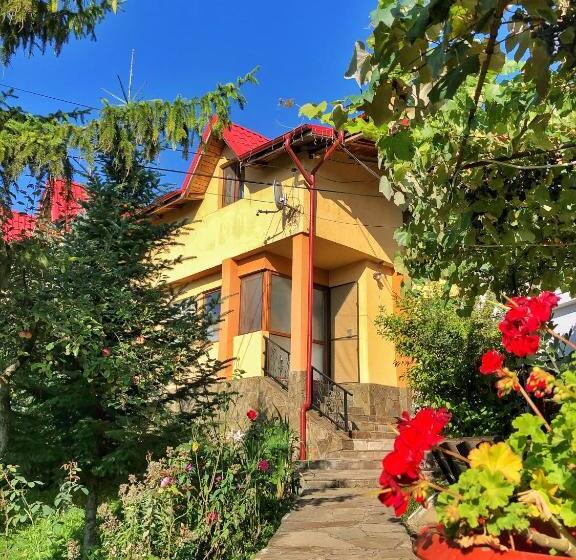 צימר Pensiunea Portas Resort