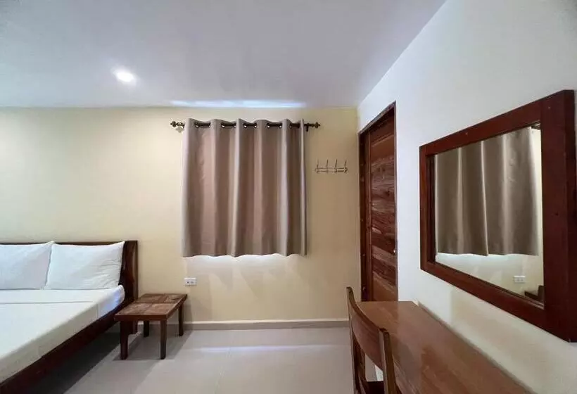 هتل Amor Double Room Fan Room With Swimming Pool Access