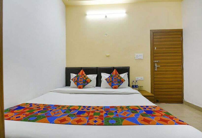 Hotel Fabexpress Pacific View