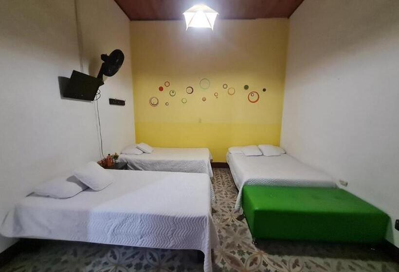 هتل Faroles De Quimbaya