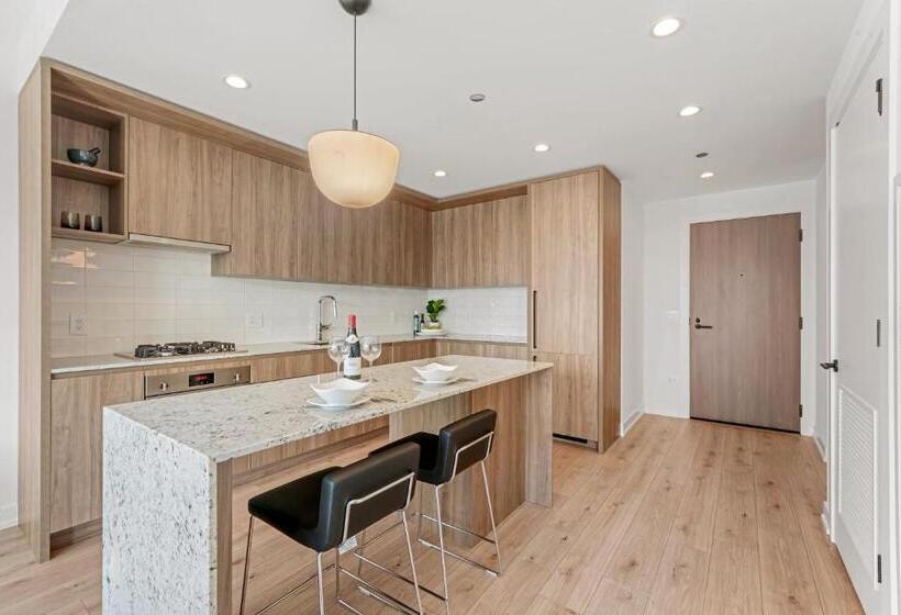 ホテル Level Chicago River North